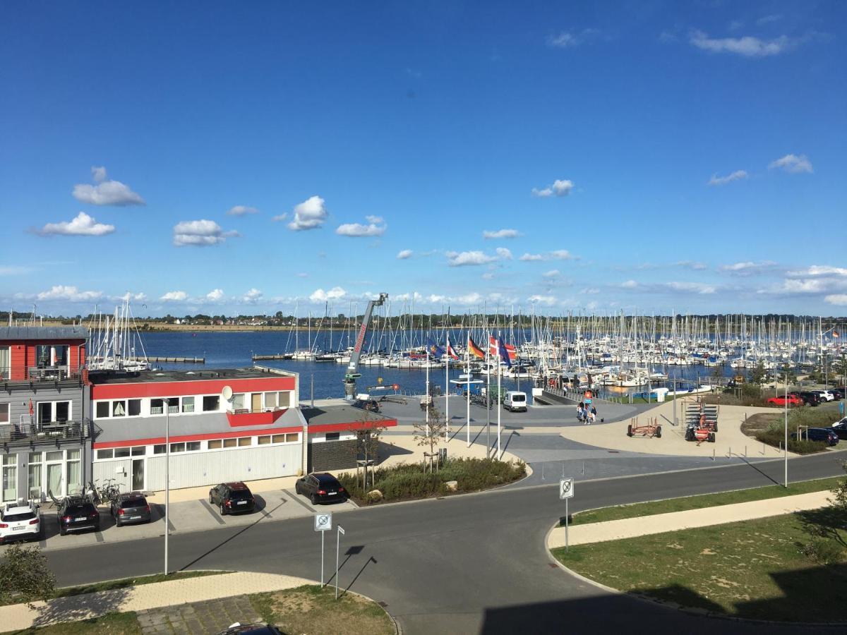 Suedstrandwohnung Fehmarn Buitenkant foto